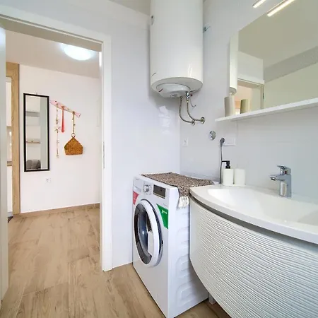Nadica Deluxe Appartamento Malinska