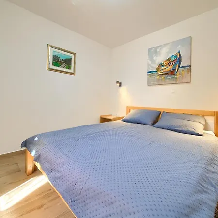 Nadica Deluxe Apartment Malinska